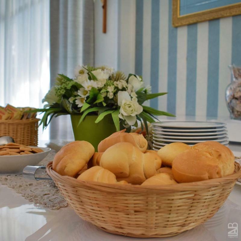 Hotel Gattuccio Чезенатико Экстерьер фото